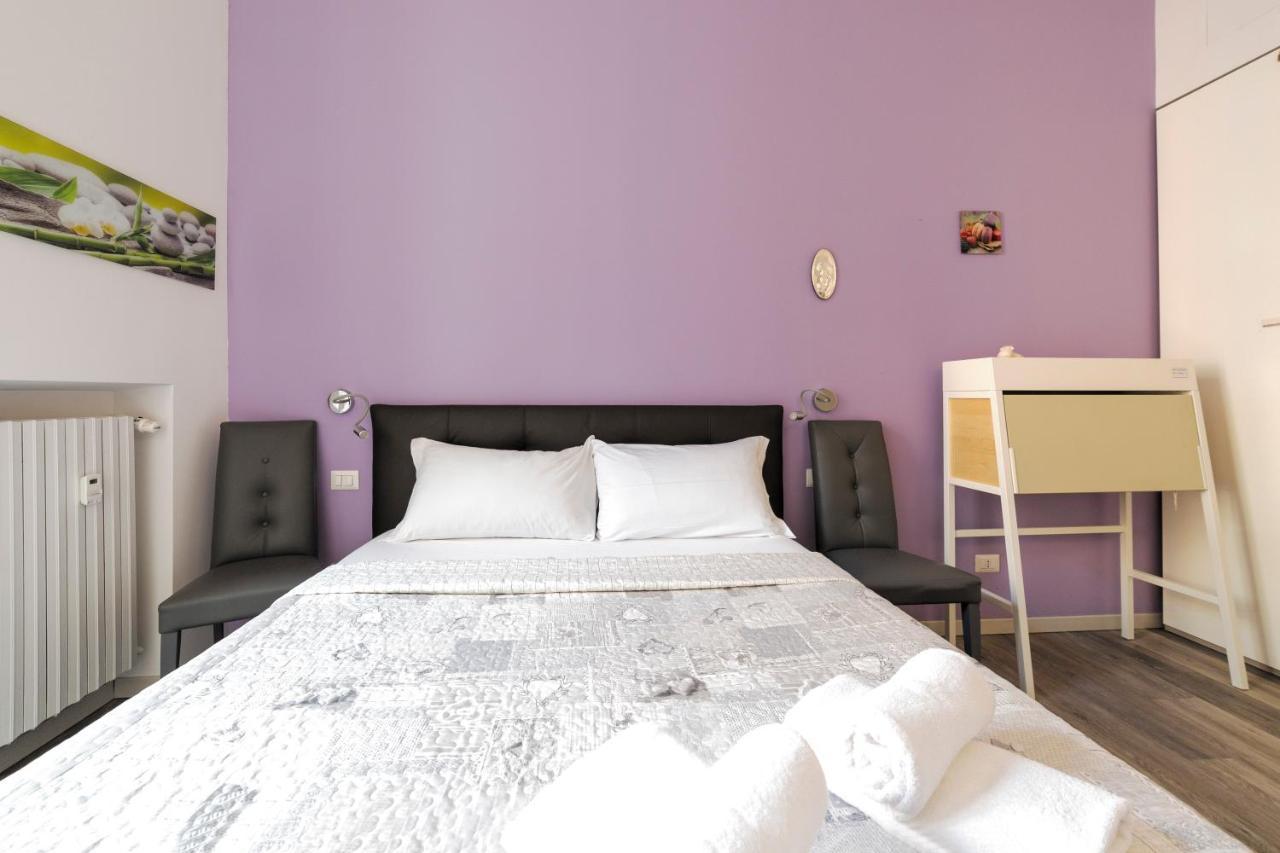 A Due Passi Da Piazza Firenze Apartment มิลาน ภายนอก รูปภาพ