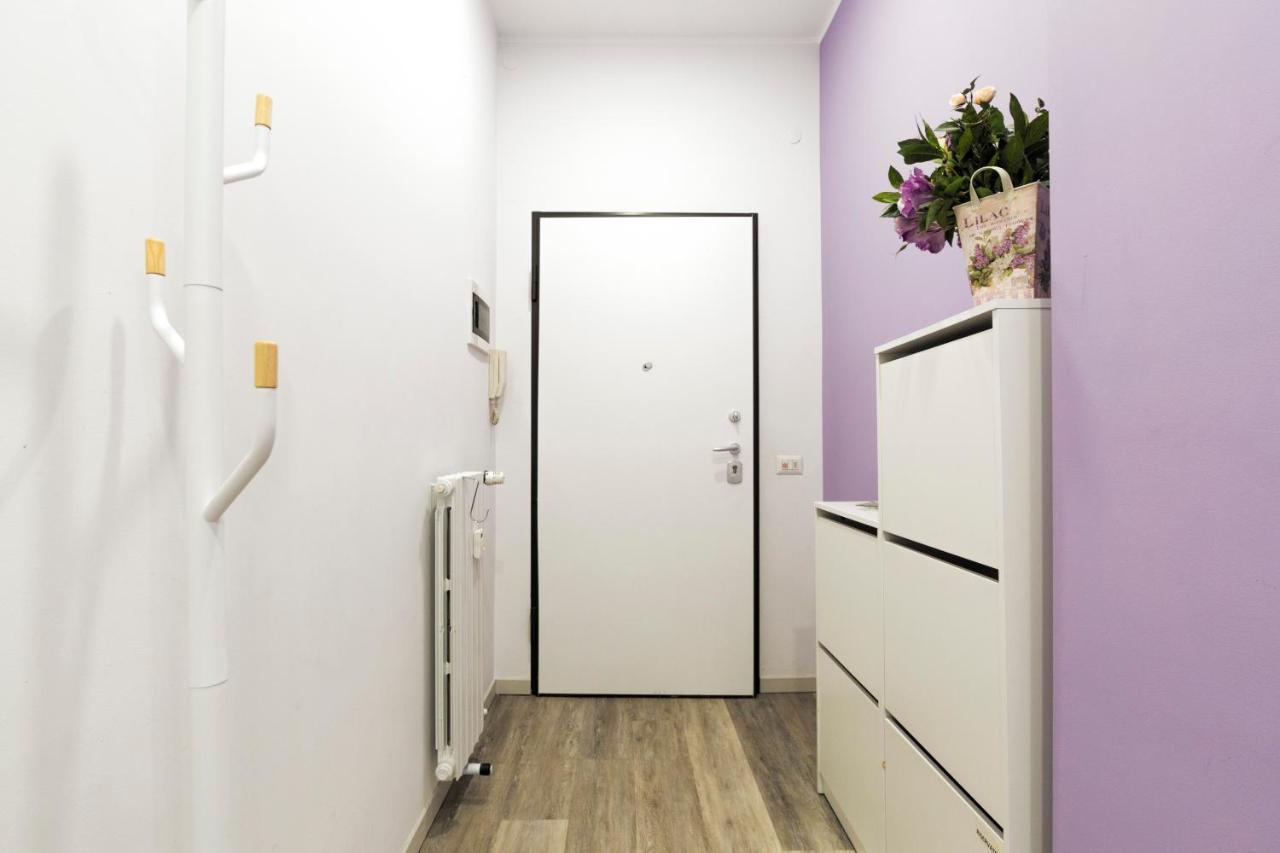 A Due Passi Da Piazza Firenze Apartment มิลาน ภายนอก รูปภาพ